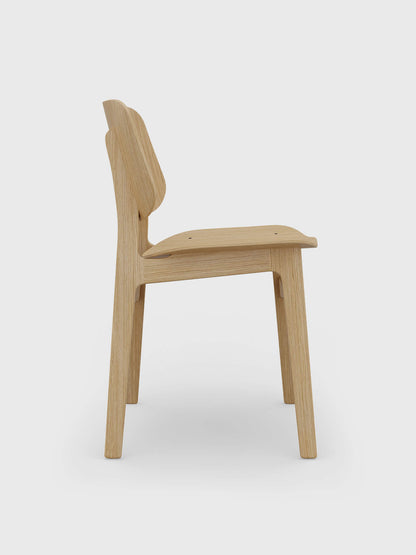 Stylized sborg chair