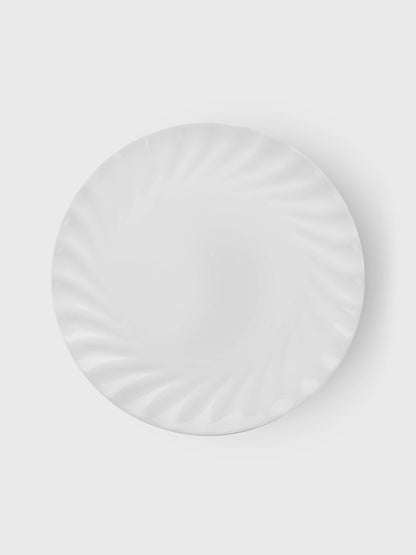 Beautiful shape ceramic plate